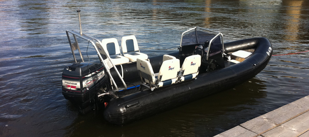 Fahrschulboot